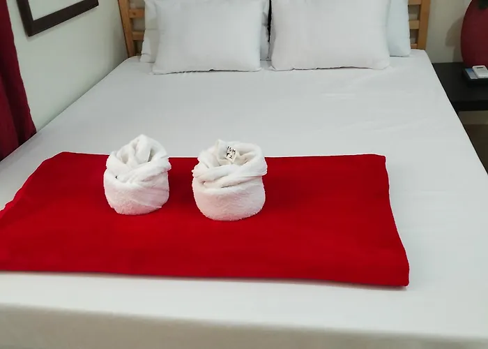 Cozy Gutz Place At 16th Apartahotel 4*